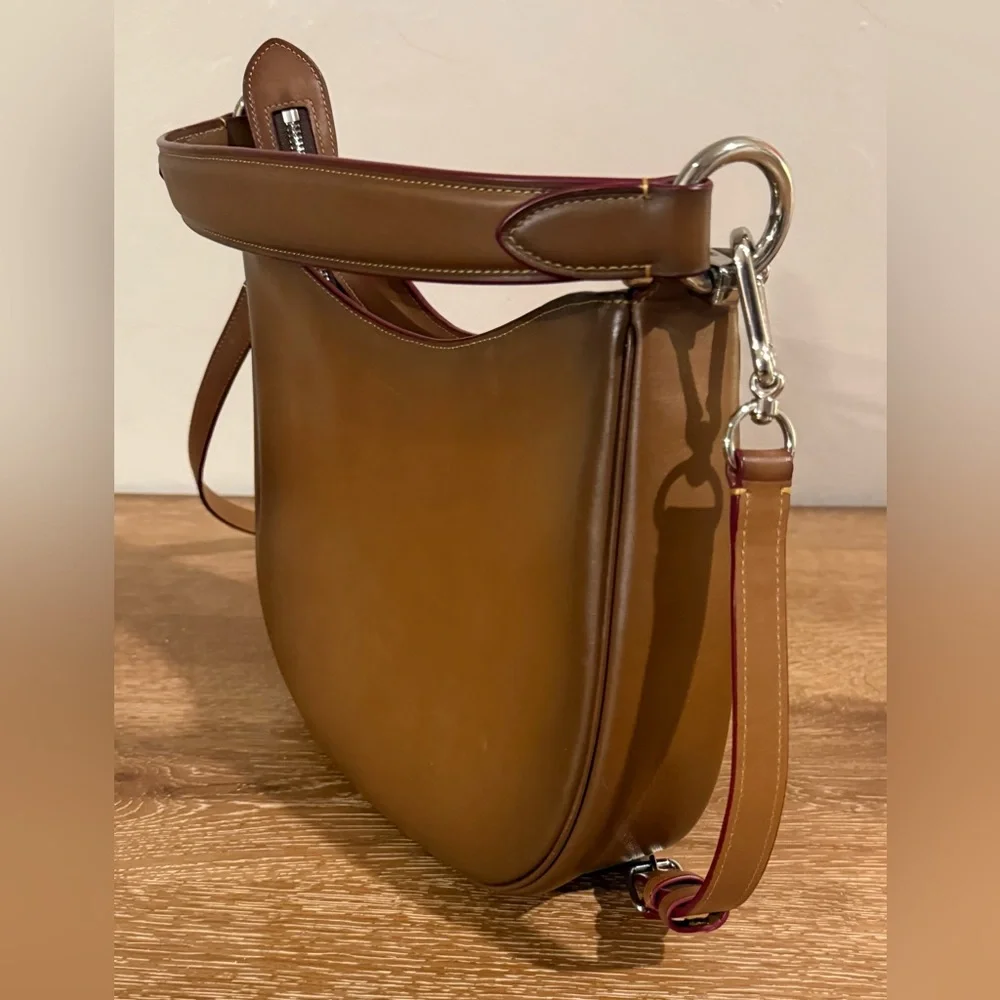 Coach Nomad Hobo Crossbody
brown glovetanned leather with red edgepaint - Picture 3 of 7